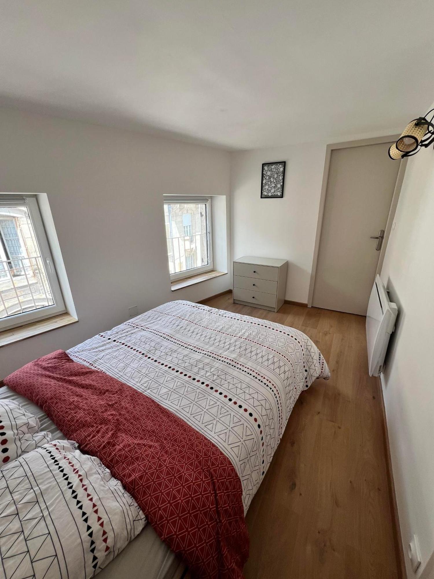 Chez Lucie&Pierre Appartement Relaxant - Centre Ville Verdun - Gere Par Prestazen'Services Екстериор снимка